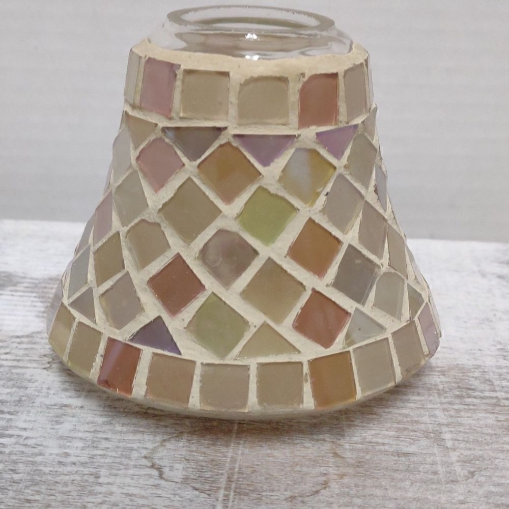 Small Yankee Mosaic Tiles Candle Shade. Y1